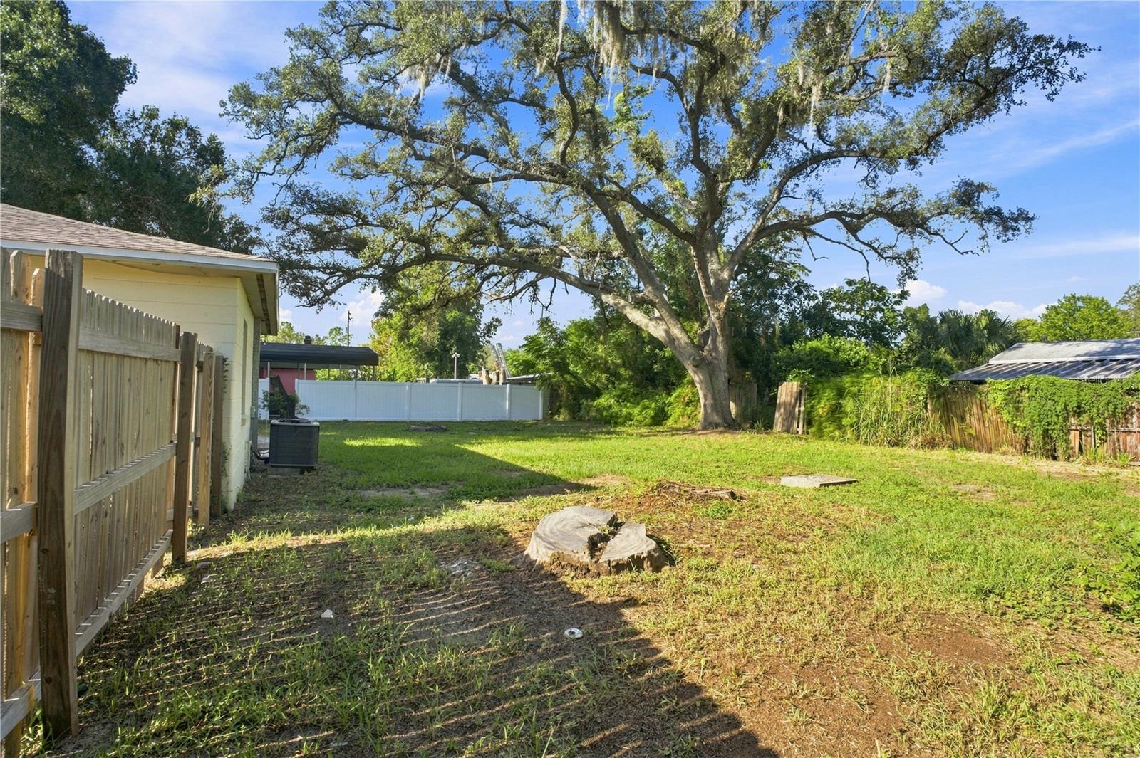 3808 N 54th St Property Photo 5