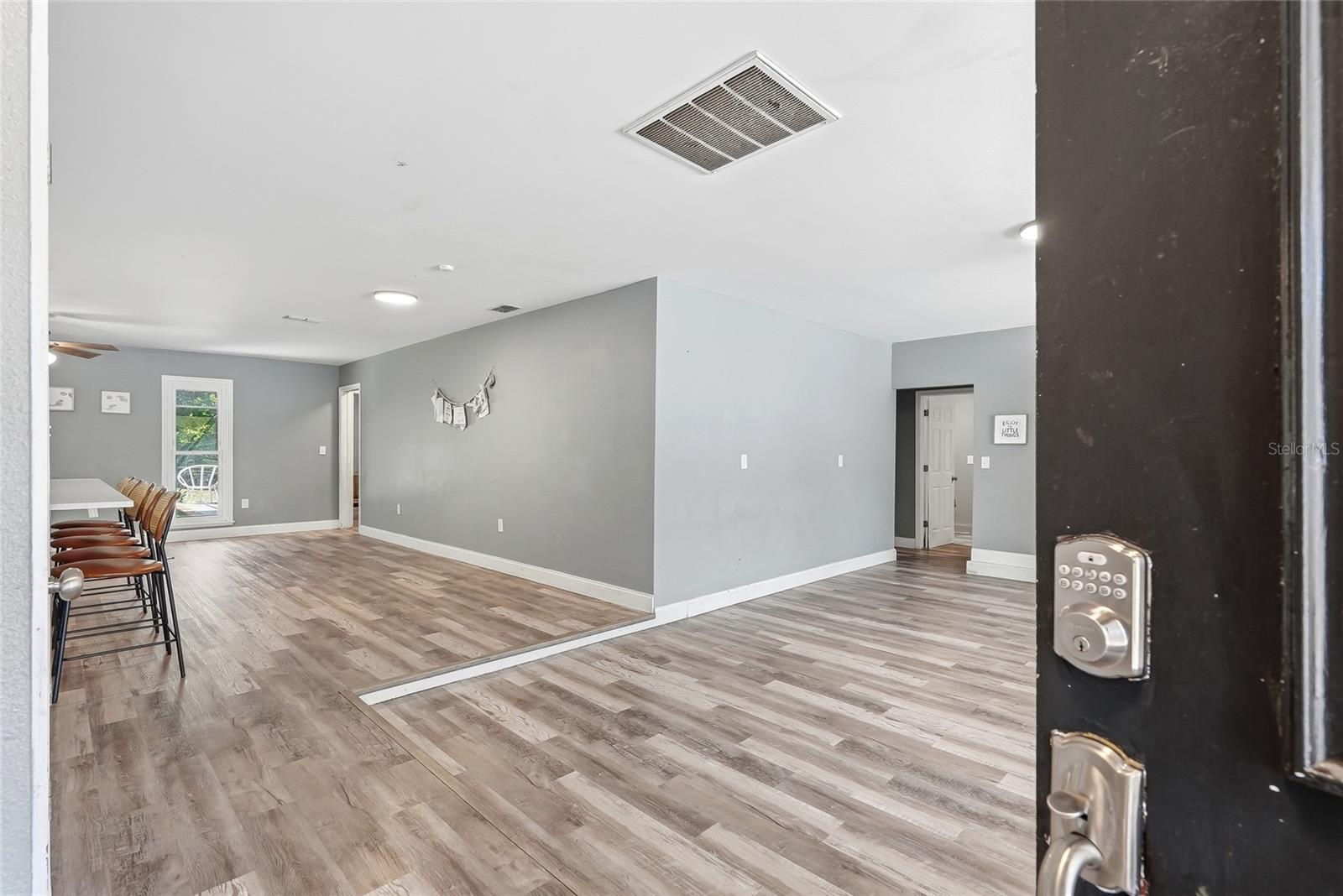 2112 Meadow Lark Rd Property Photo 8