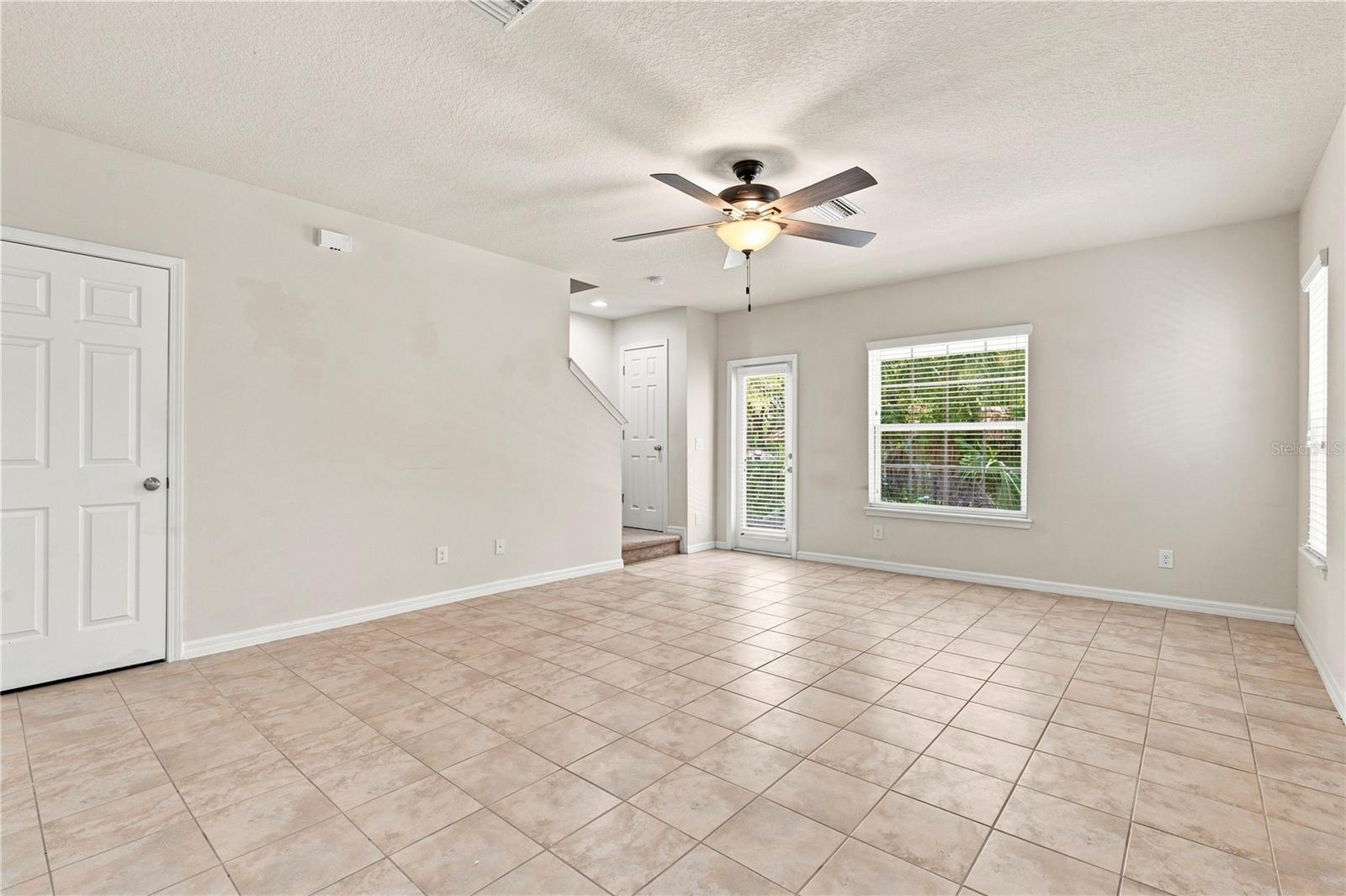 4824 Chatterton Way Property Photo 5