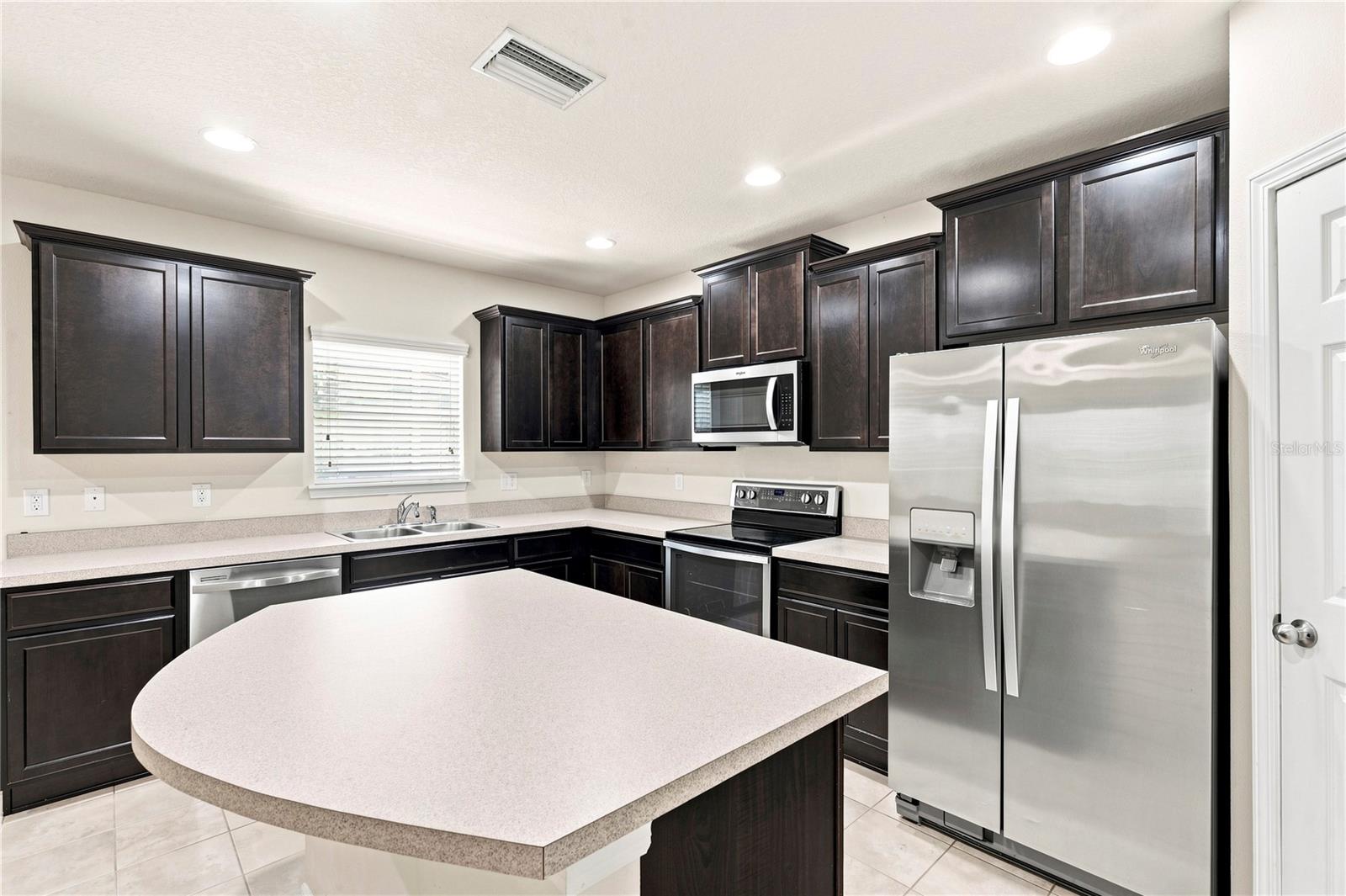 4824 Chatterton Way Property Photo 10