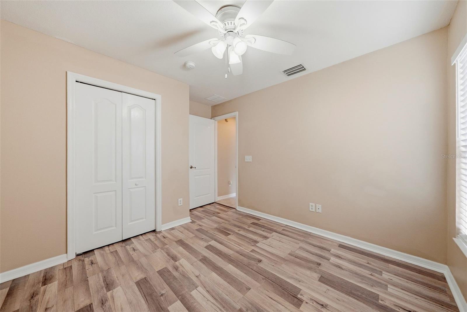 925 Windton Oak Dr Property Photo 32