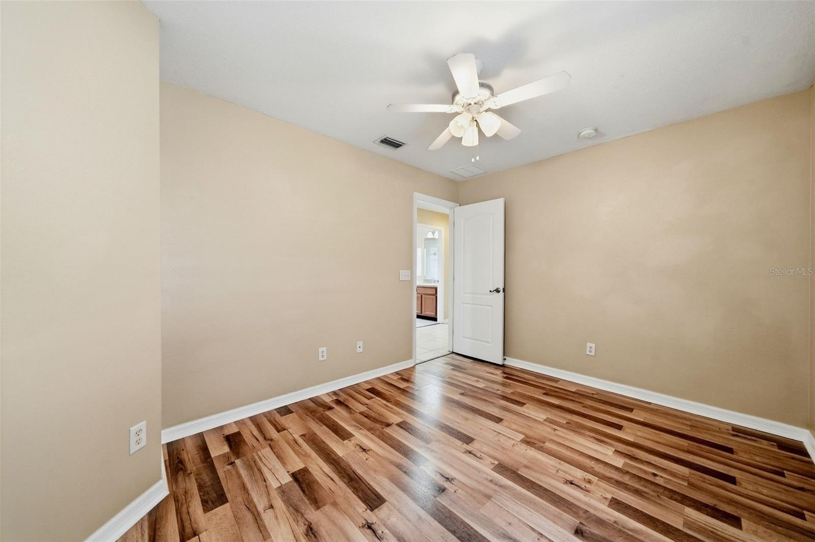 925 Windton Oak Dr Property Photo 34