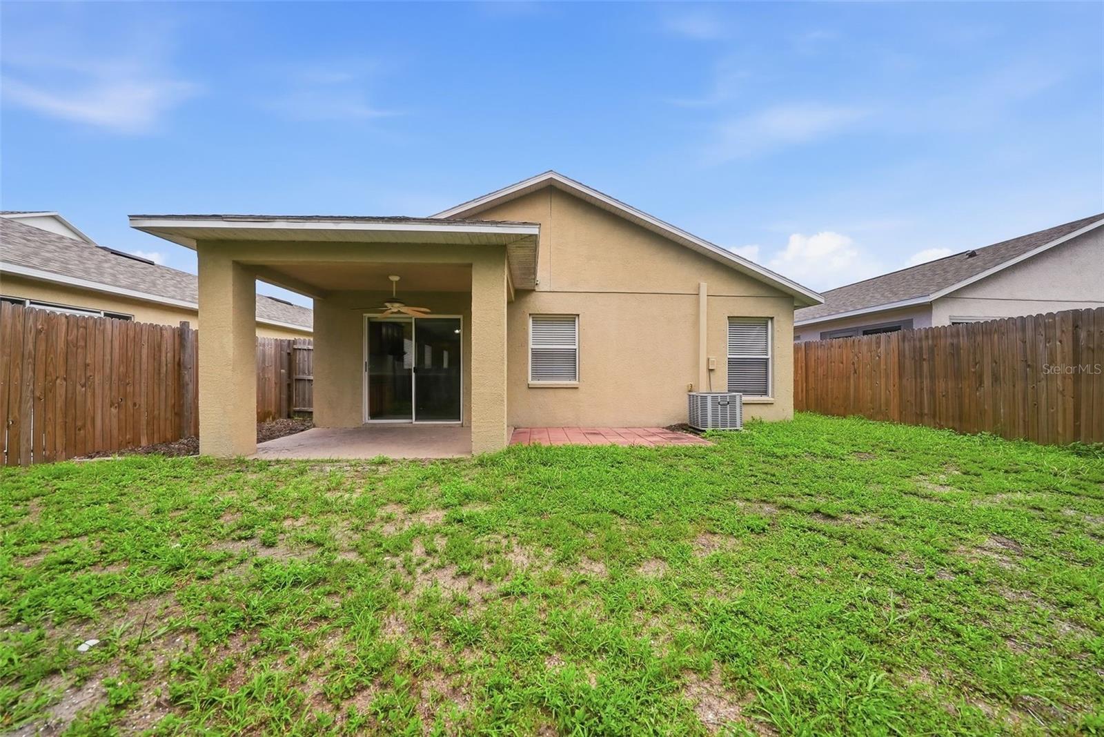 925 Windton Oak Dr Property Photo 37