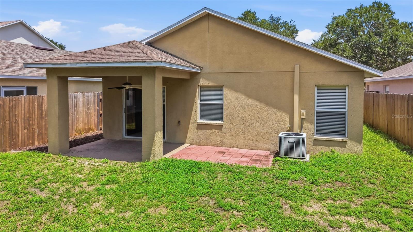 925 Windton Oak Dr Property Photo 40