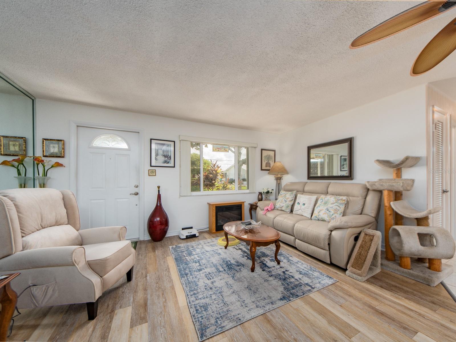 14104 89th Ave Property Photo 4