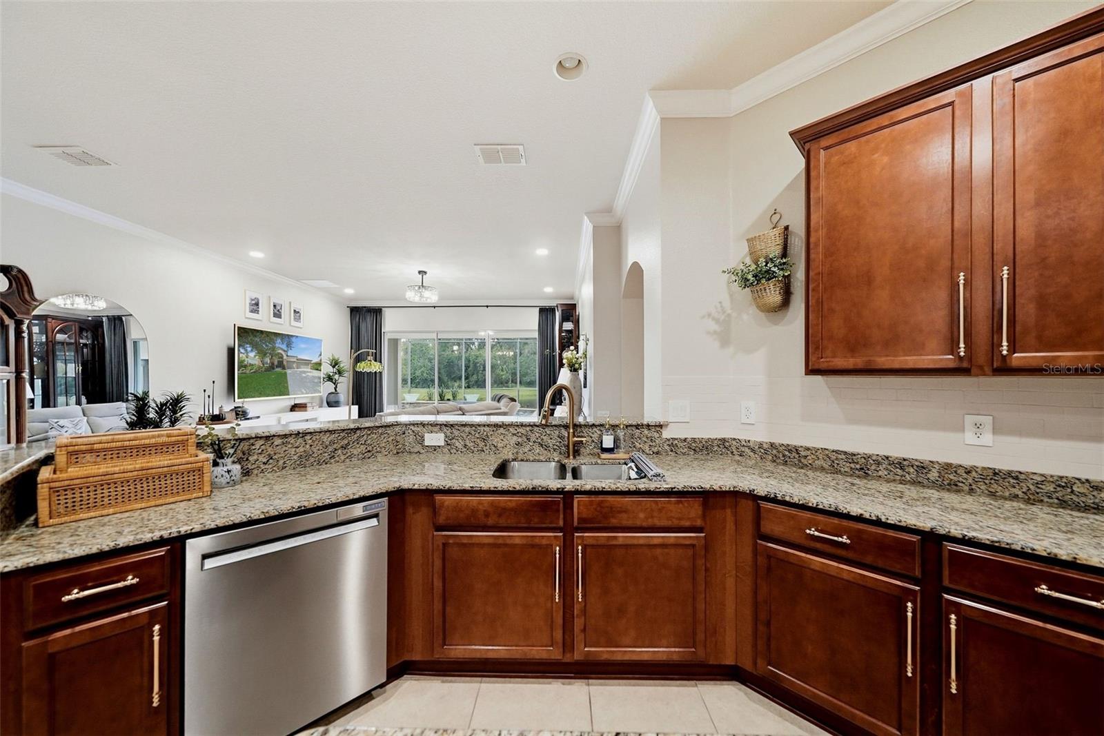 9712 46th Ct E Property Photo 16