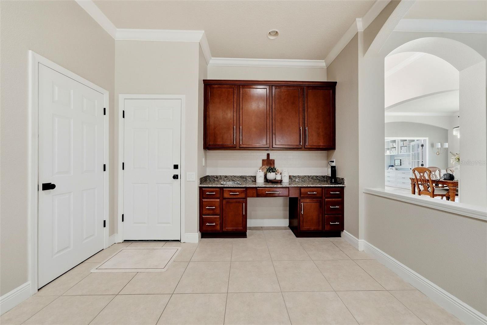 9712 46th Ct E Property Photo 17