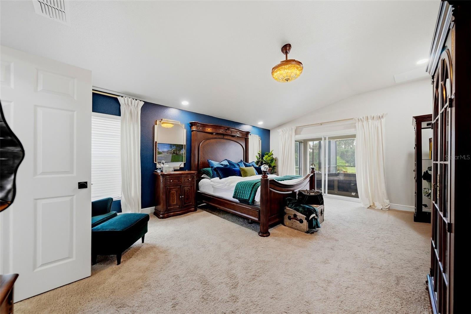 9712 46th Ct E Property Photo 18