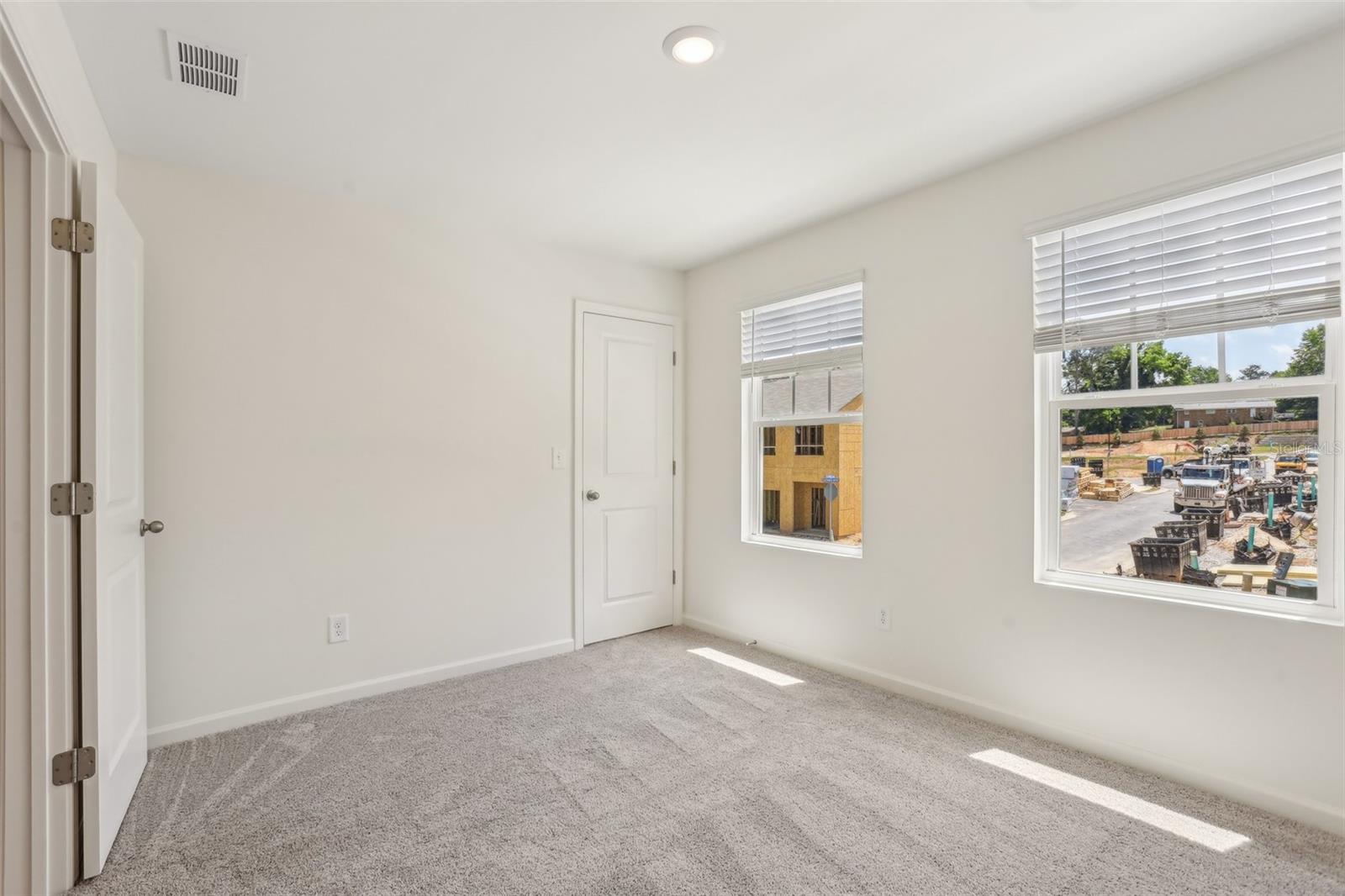 2568 Broadwing St Property Photo 13