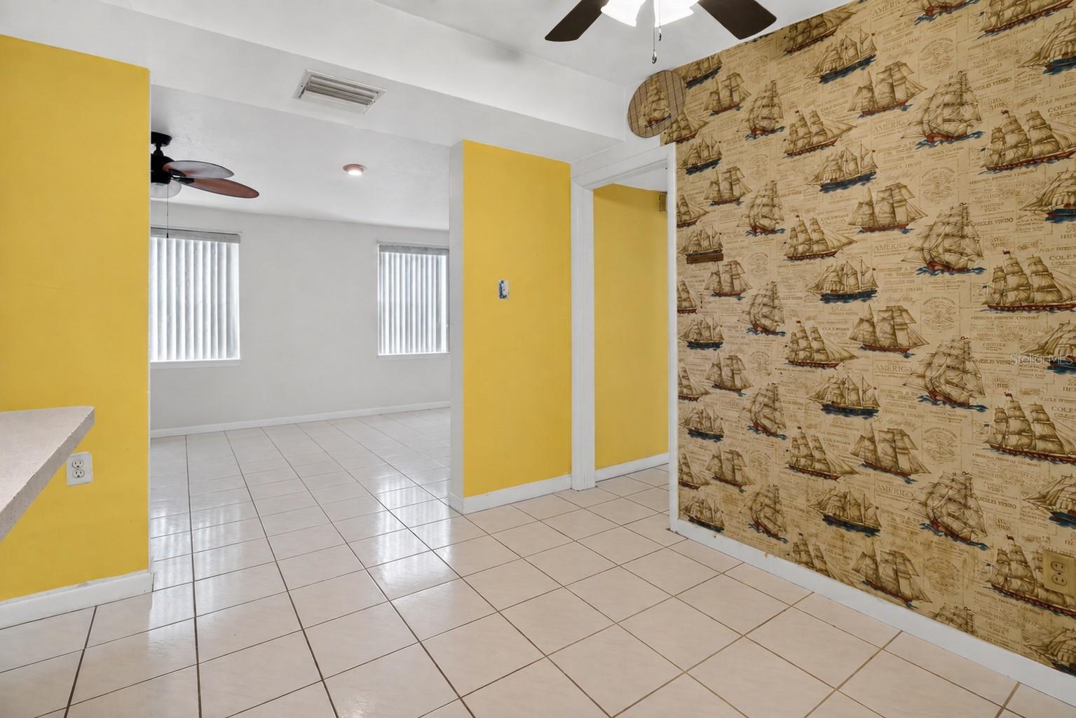 568 Manor Dr Property Photo 15