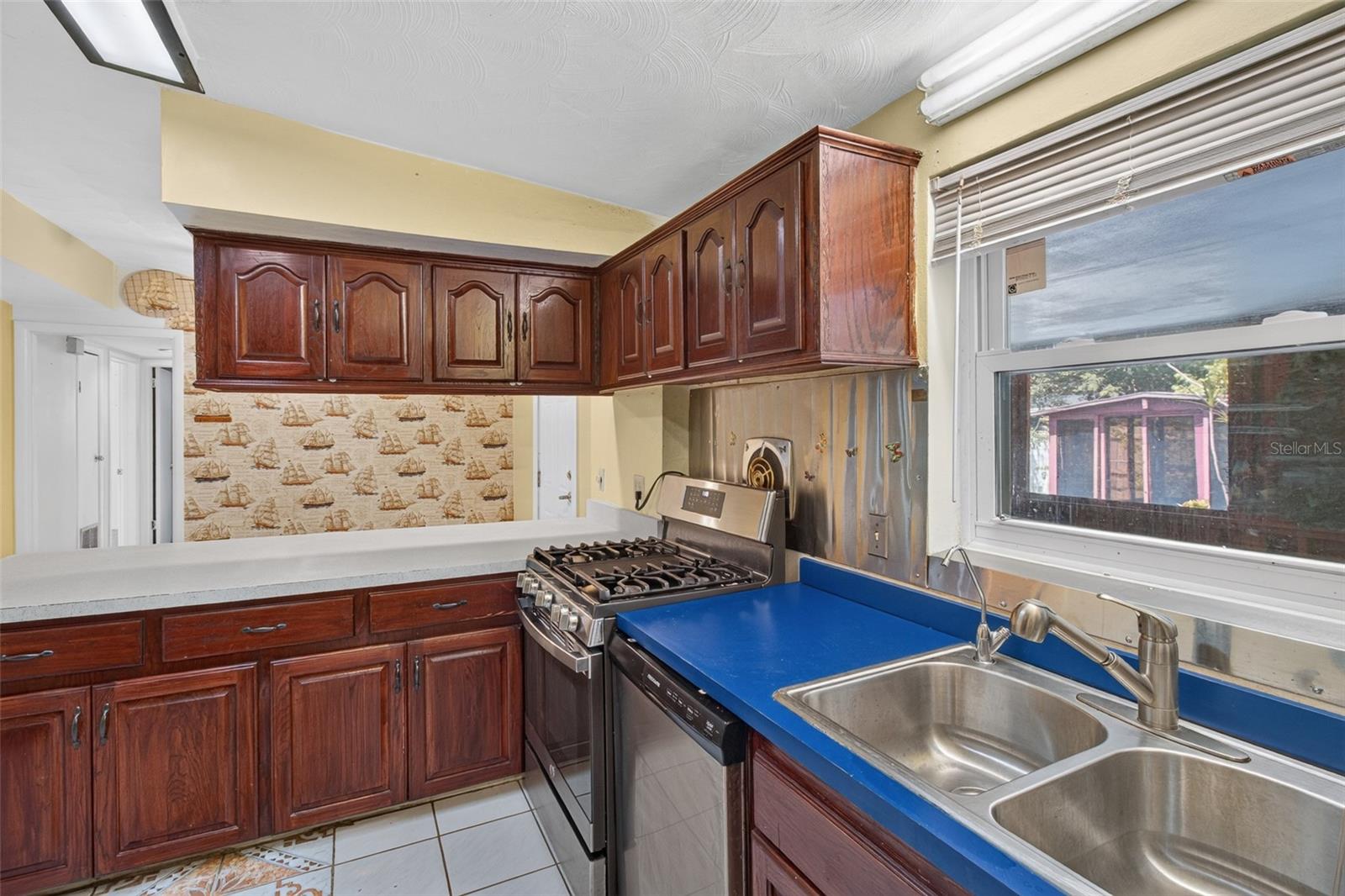 568 Manor Dr Property Photo 21