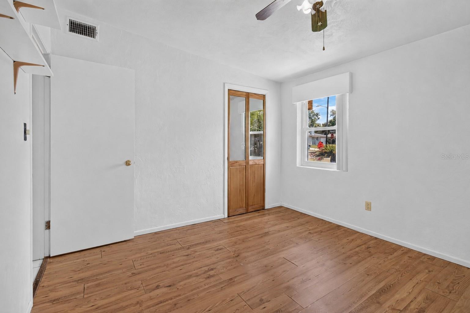 568 Manor Dr Property Photo 25