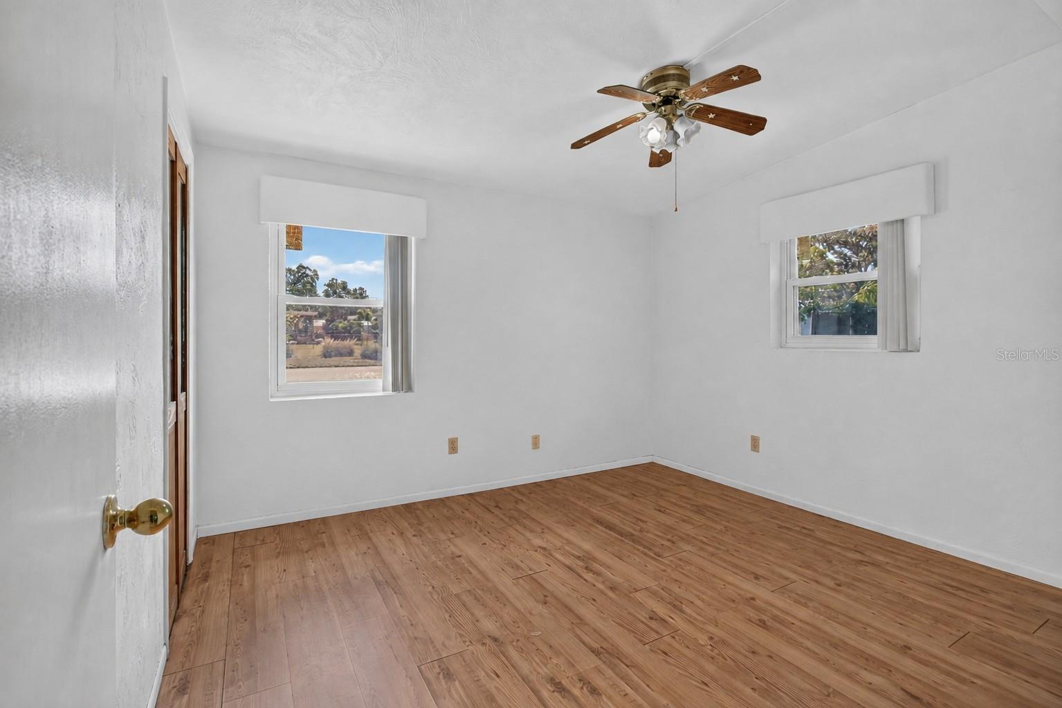 568 Manor Dr Property Photo 26