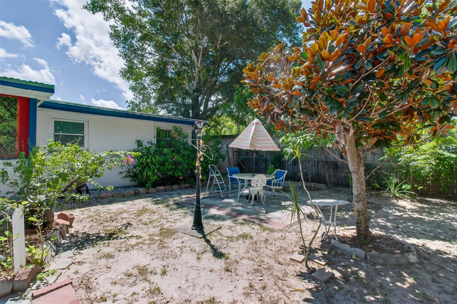568 Manor Dr Property Photo 34