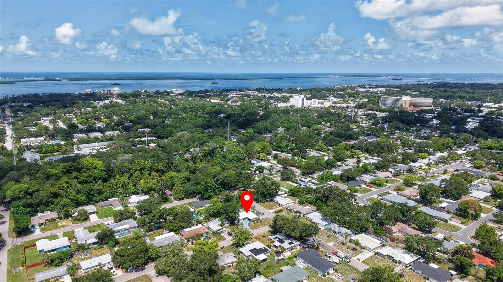 568 Manor Dr Property Photo 40