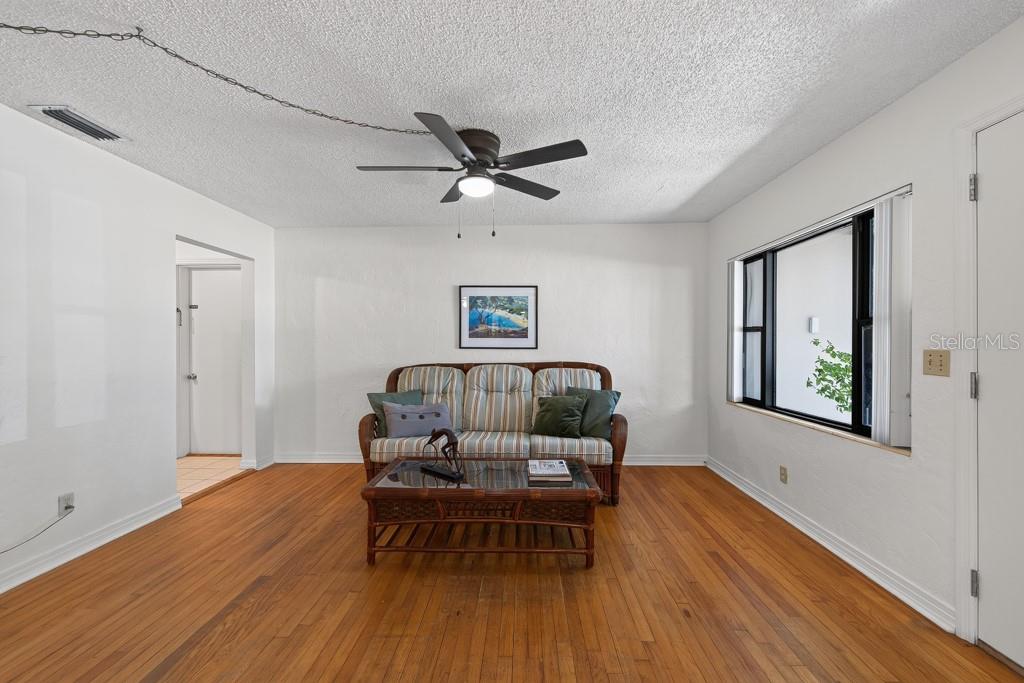 4306 S Grady Ave Property Photo 10