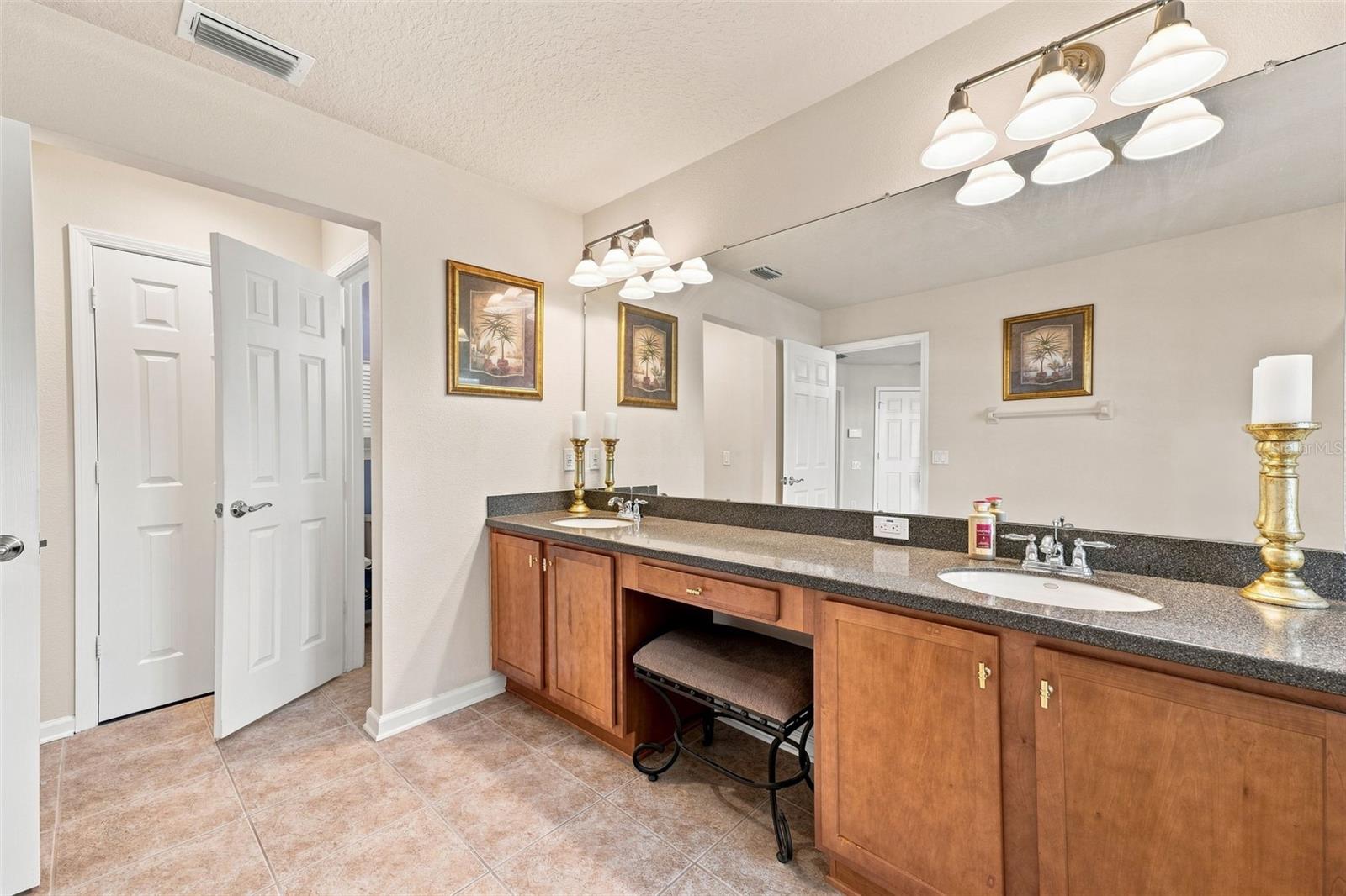 14217 Wake Robin Dr Property Photo 38
