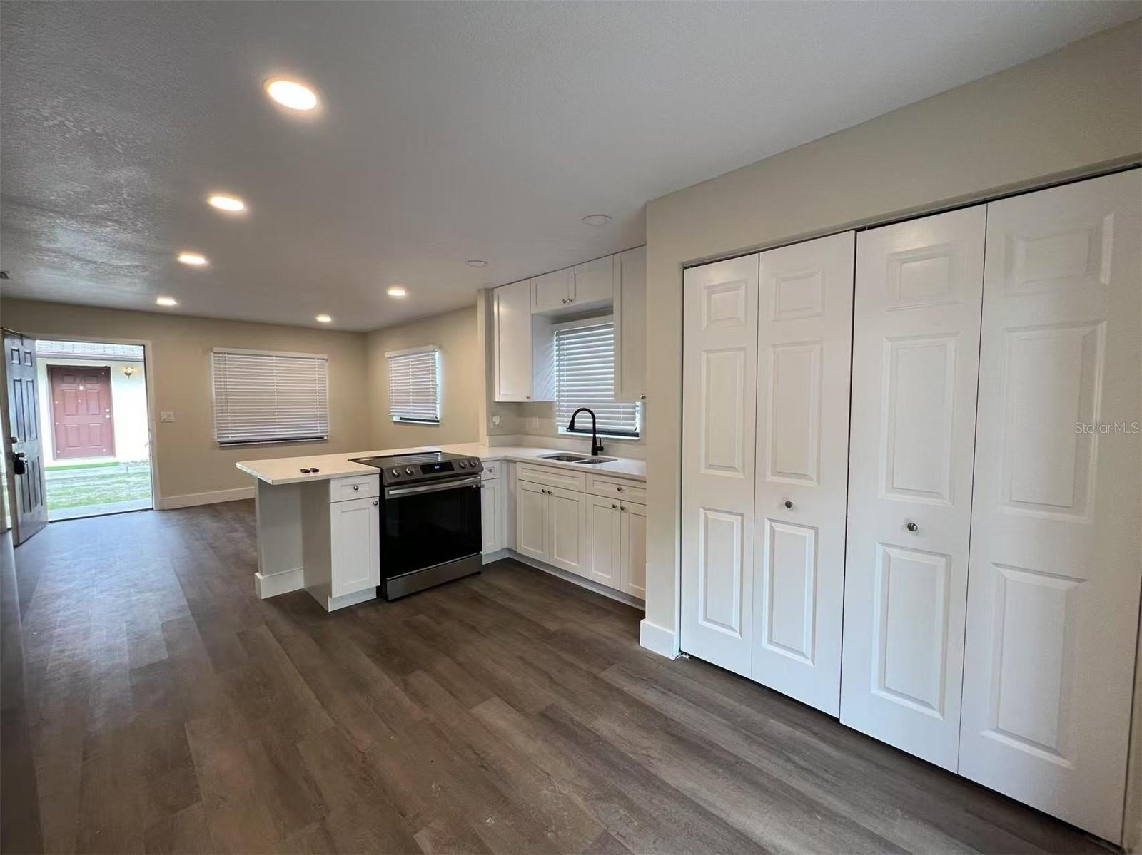 1016 9th Ave #a Property Photo 3
