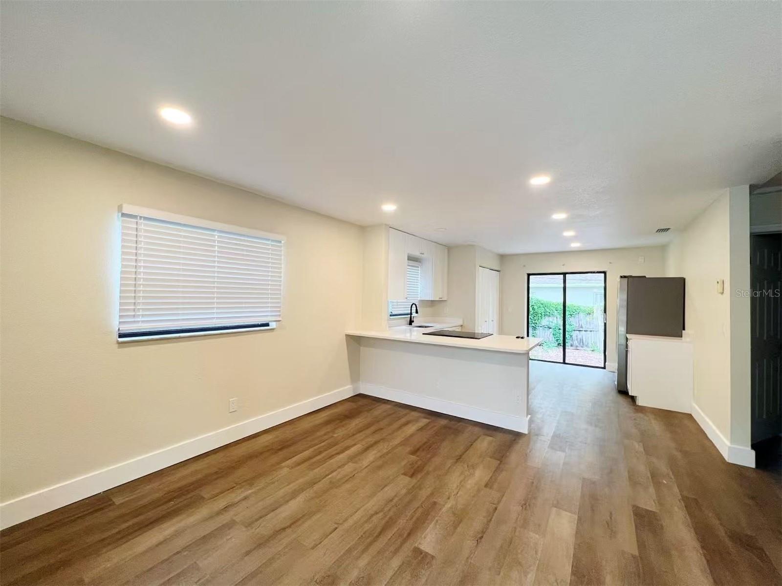 1016 9th Ave #a Property Photo 4