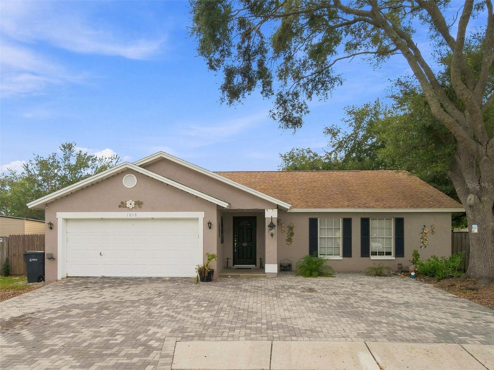 1018 Peachwood Dr Property Photo 4