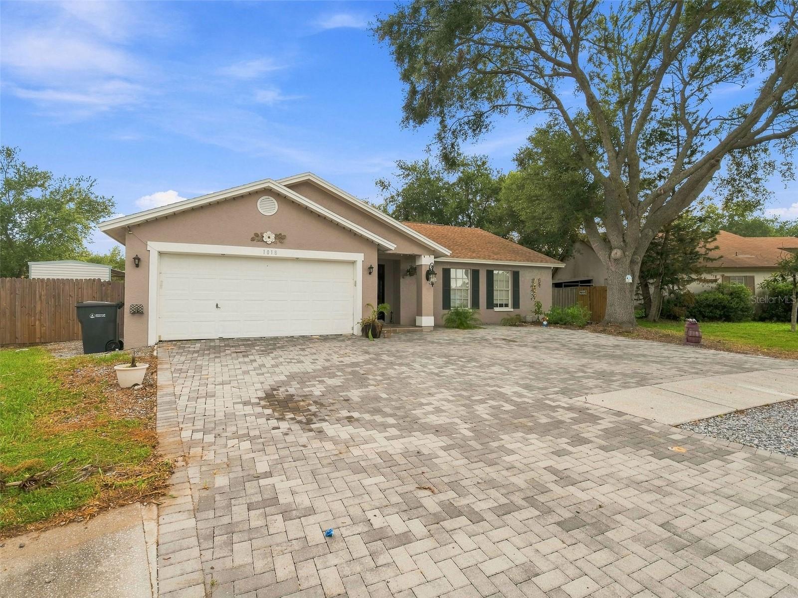 1018 Peachwood Dr Property Photo 5