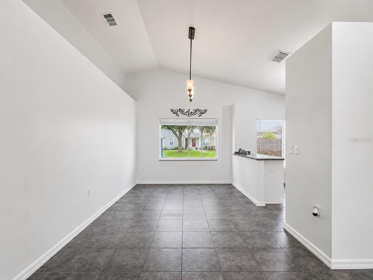1018 Peachwood Dr Property Photo 10
