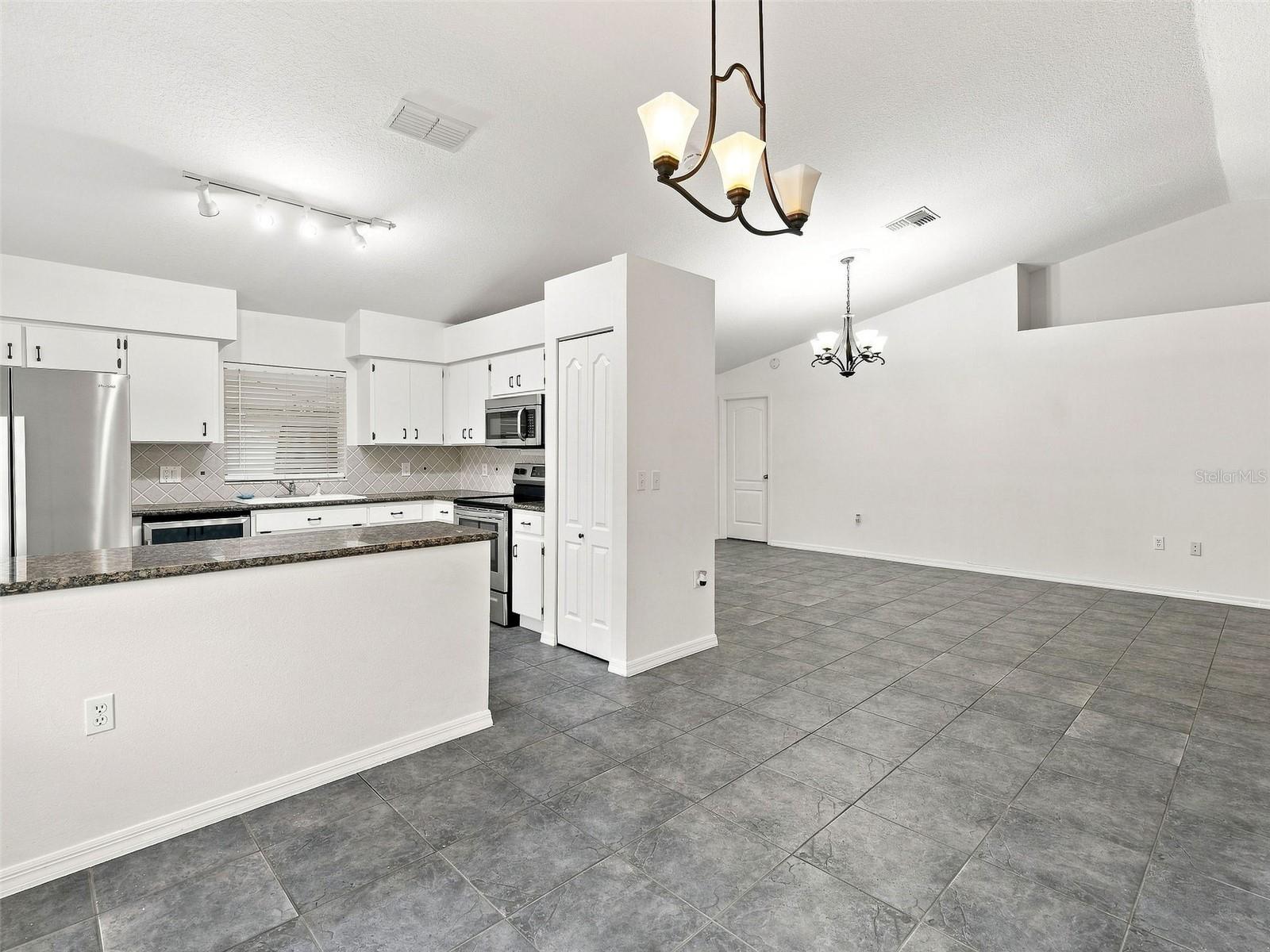 1018 Peachwood Dr Property Photo 11