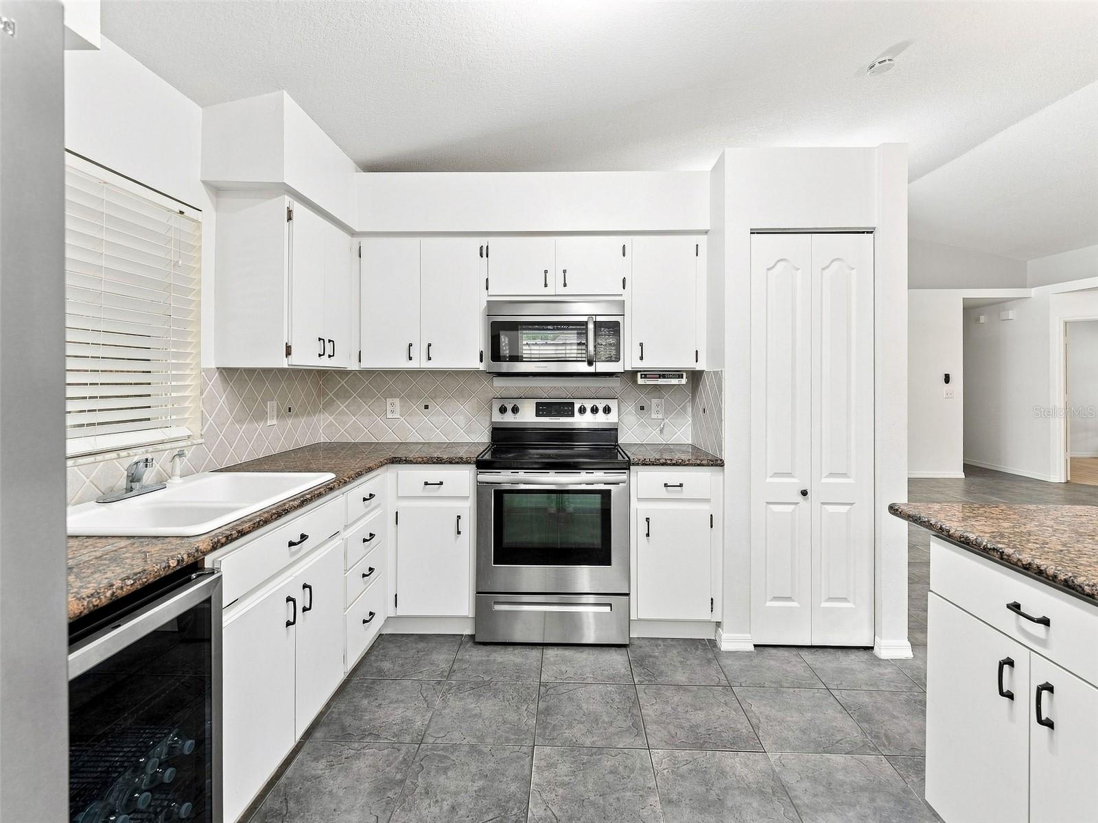 1018 Peachwood Dr Property Photo 12