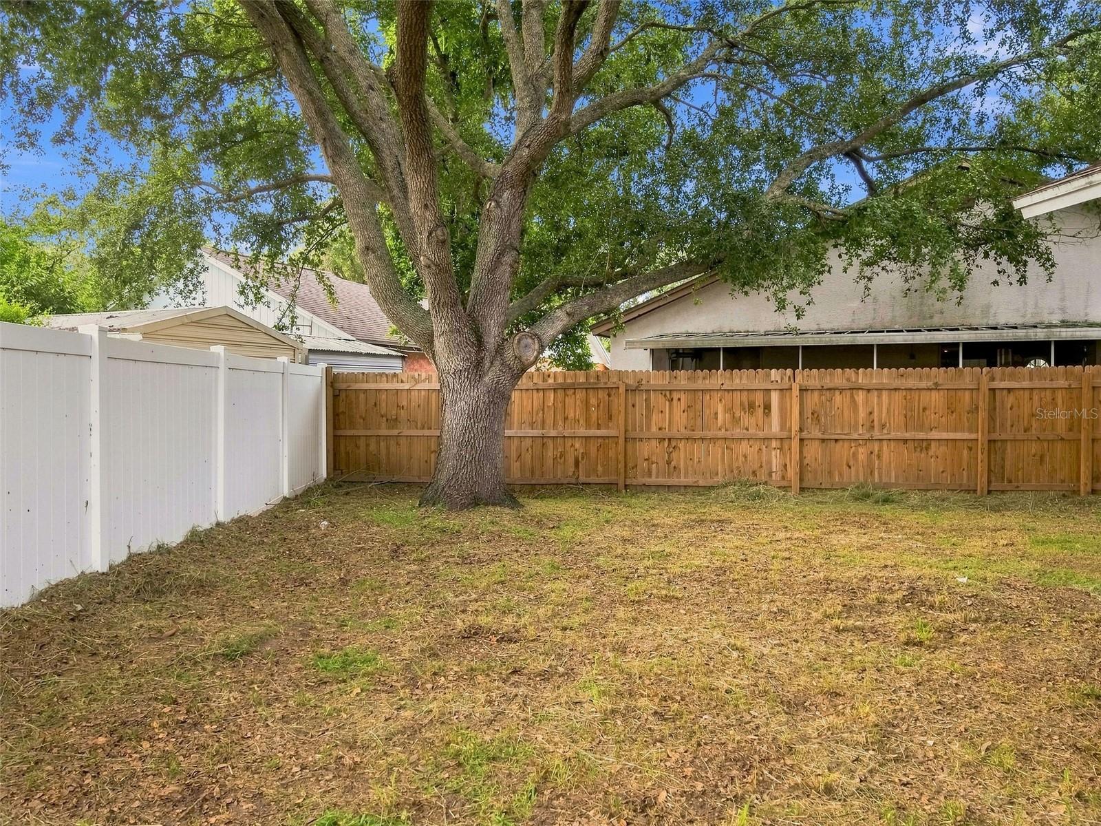 1018 Peachwood Dr Property Photo 26