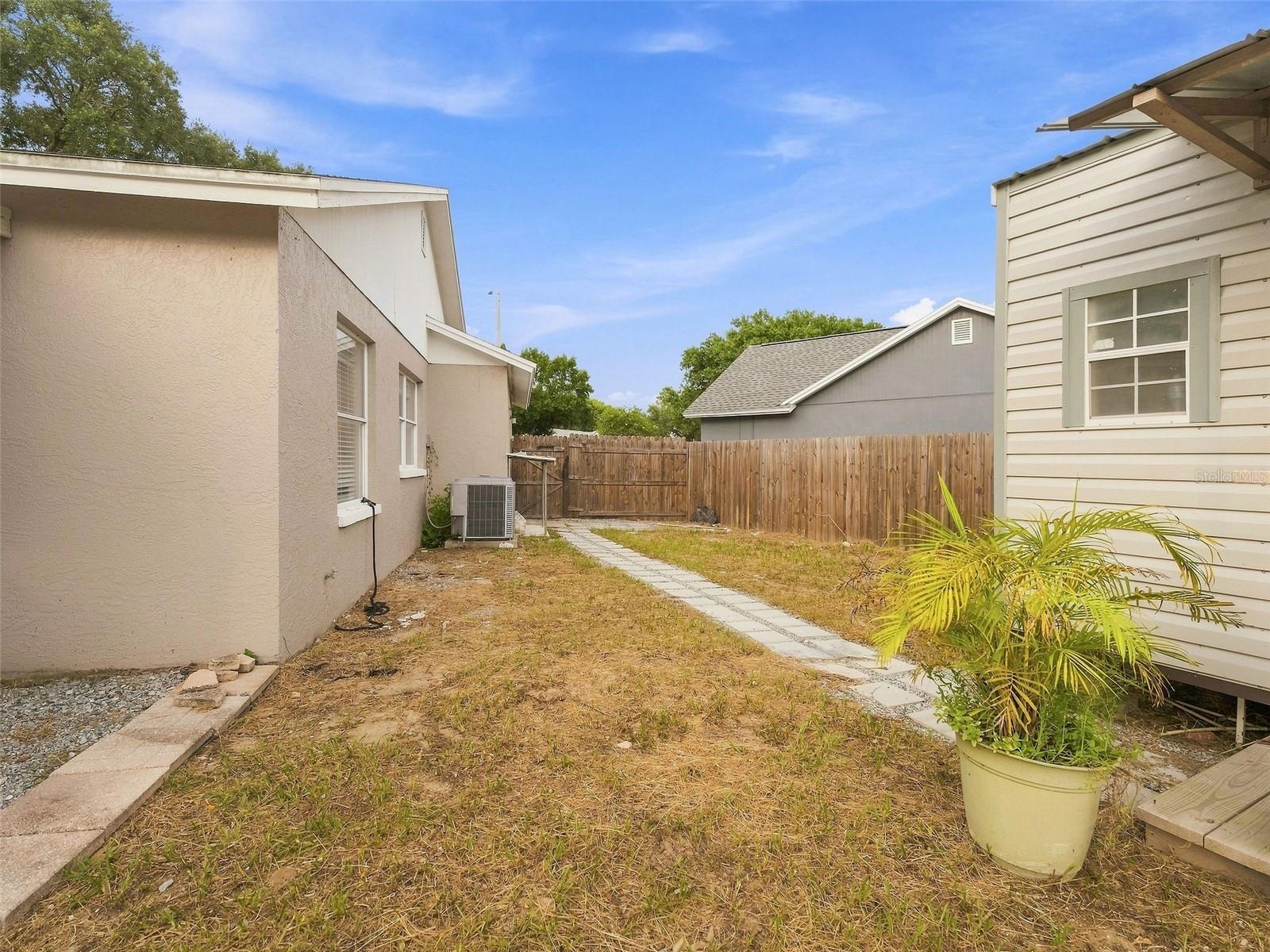 1018 Peachwood Dr Property Photo 27