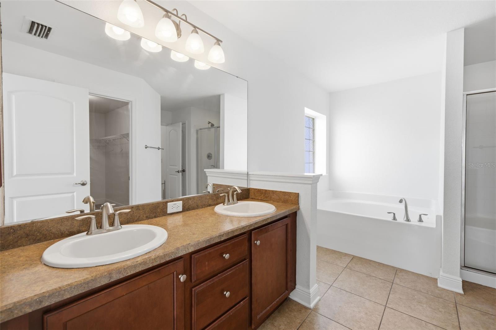14310 Edinburgh Moor Dr Property Photo 16