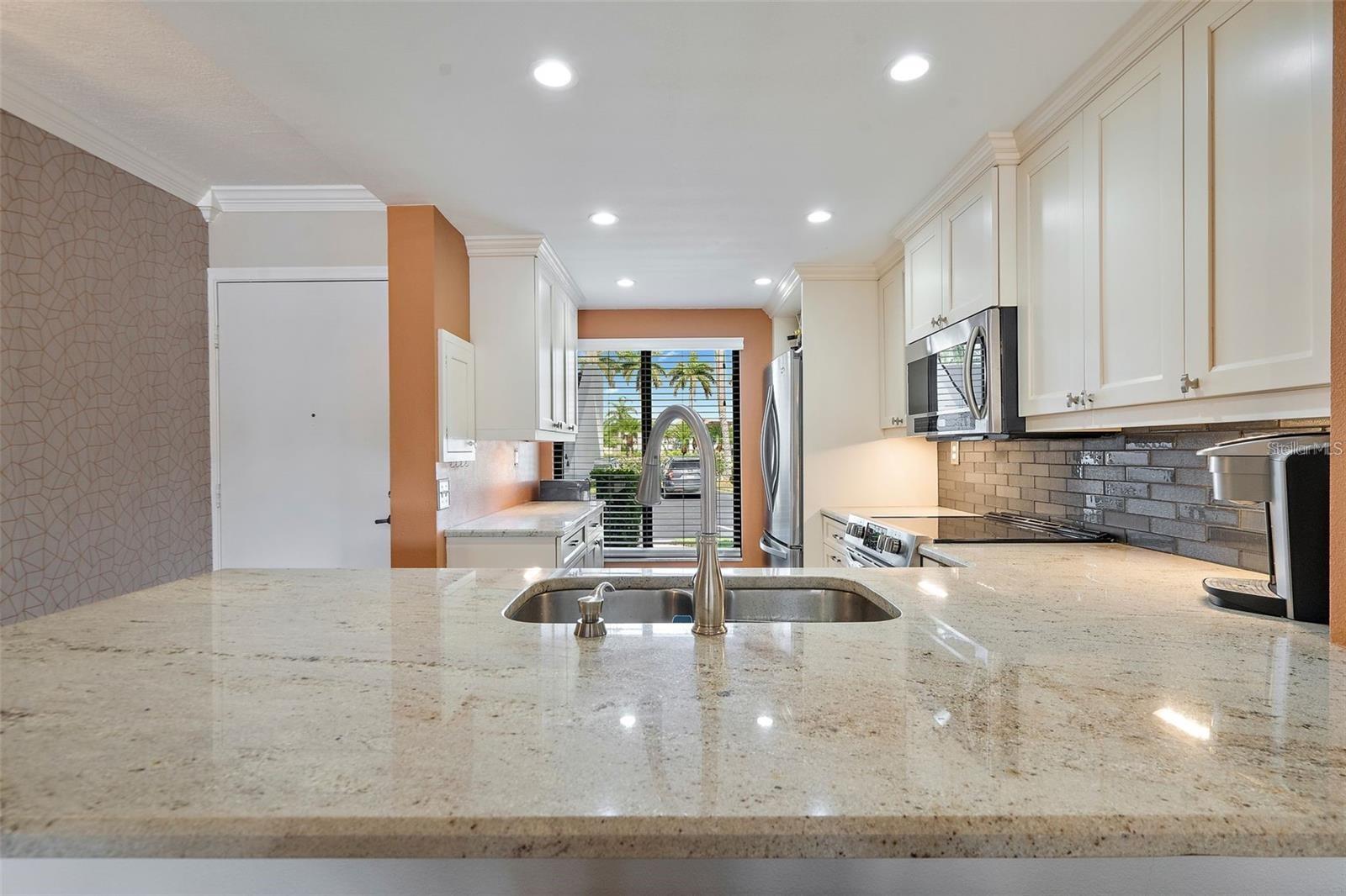 6277 Bahia Del Mar Blvd #110 Property Photo 9