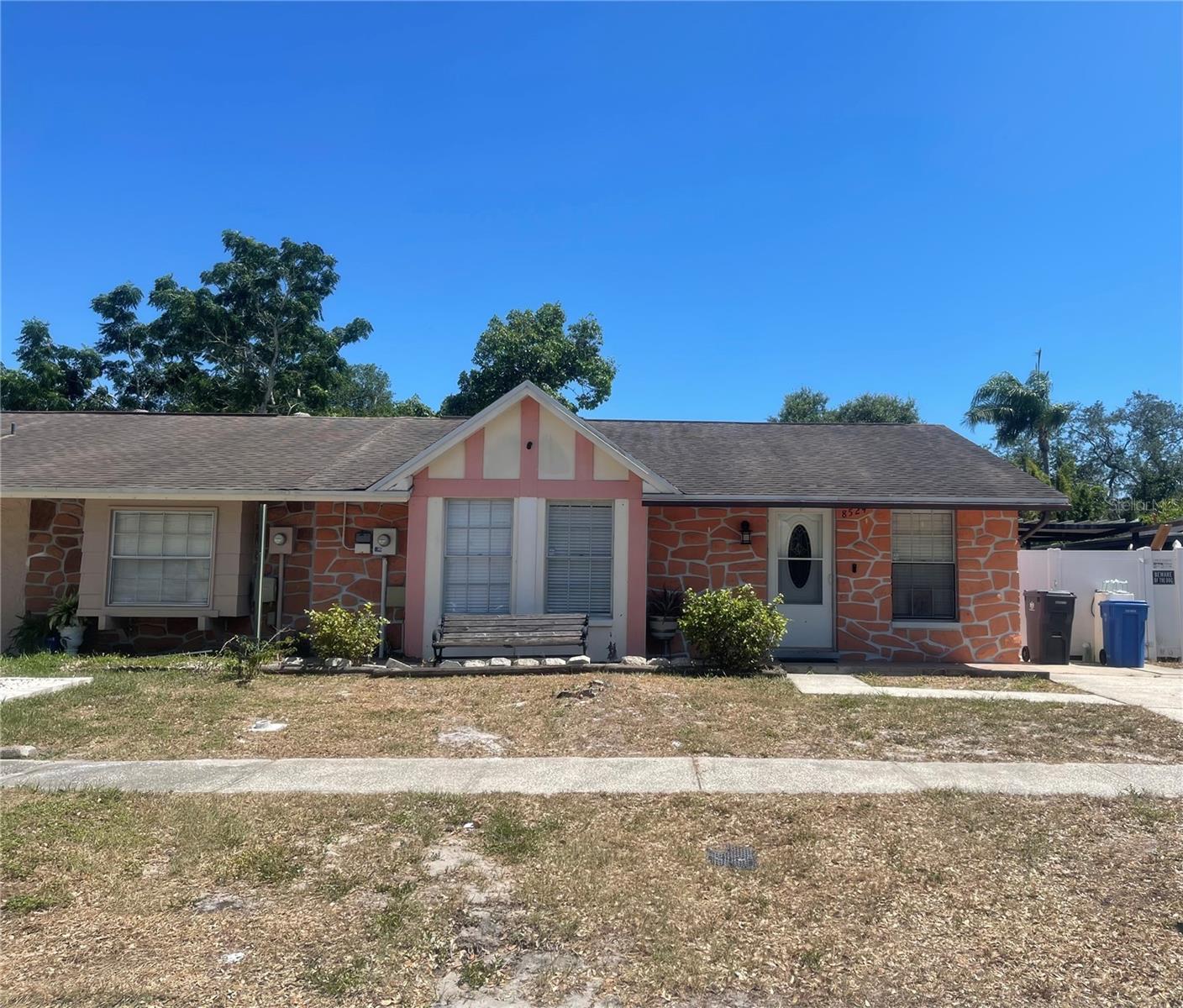 8524 Catalina Dr Property Photo 2