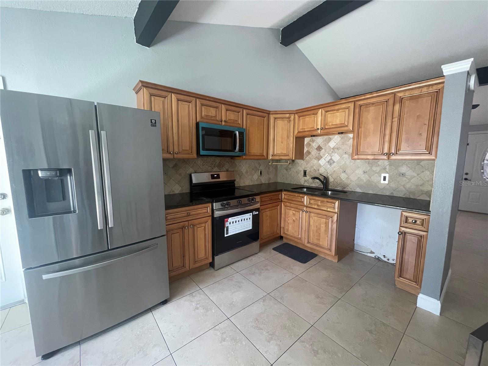 8524 Catalina Dr Property Photo 5