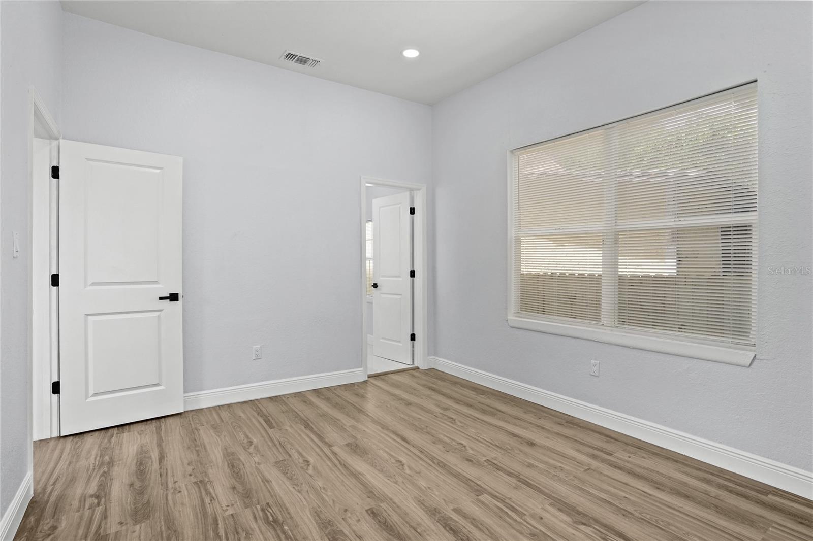 2517 W Palmetto St Property Photo 5
