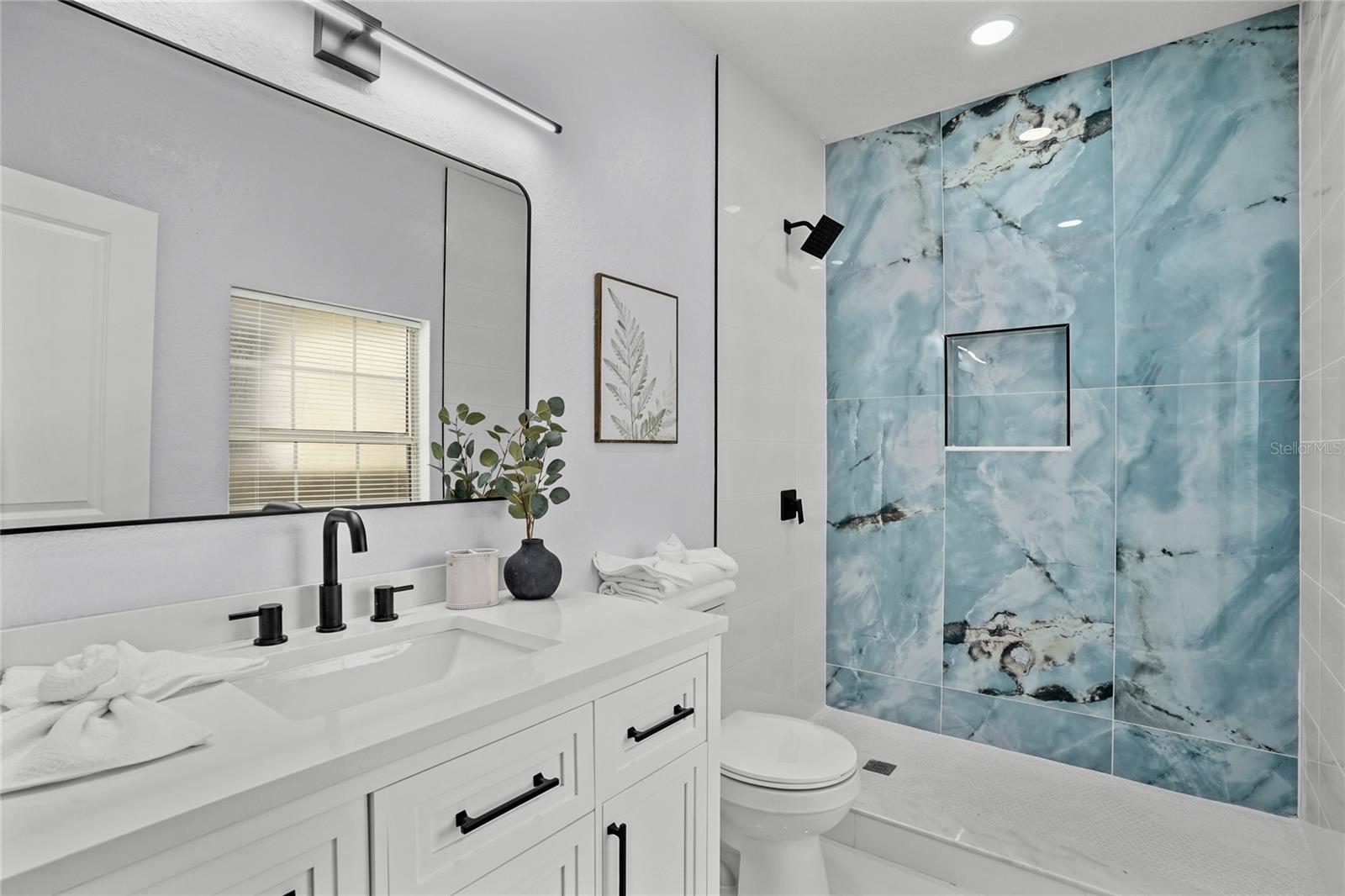 2517 W Palmetto St Property Photo 6