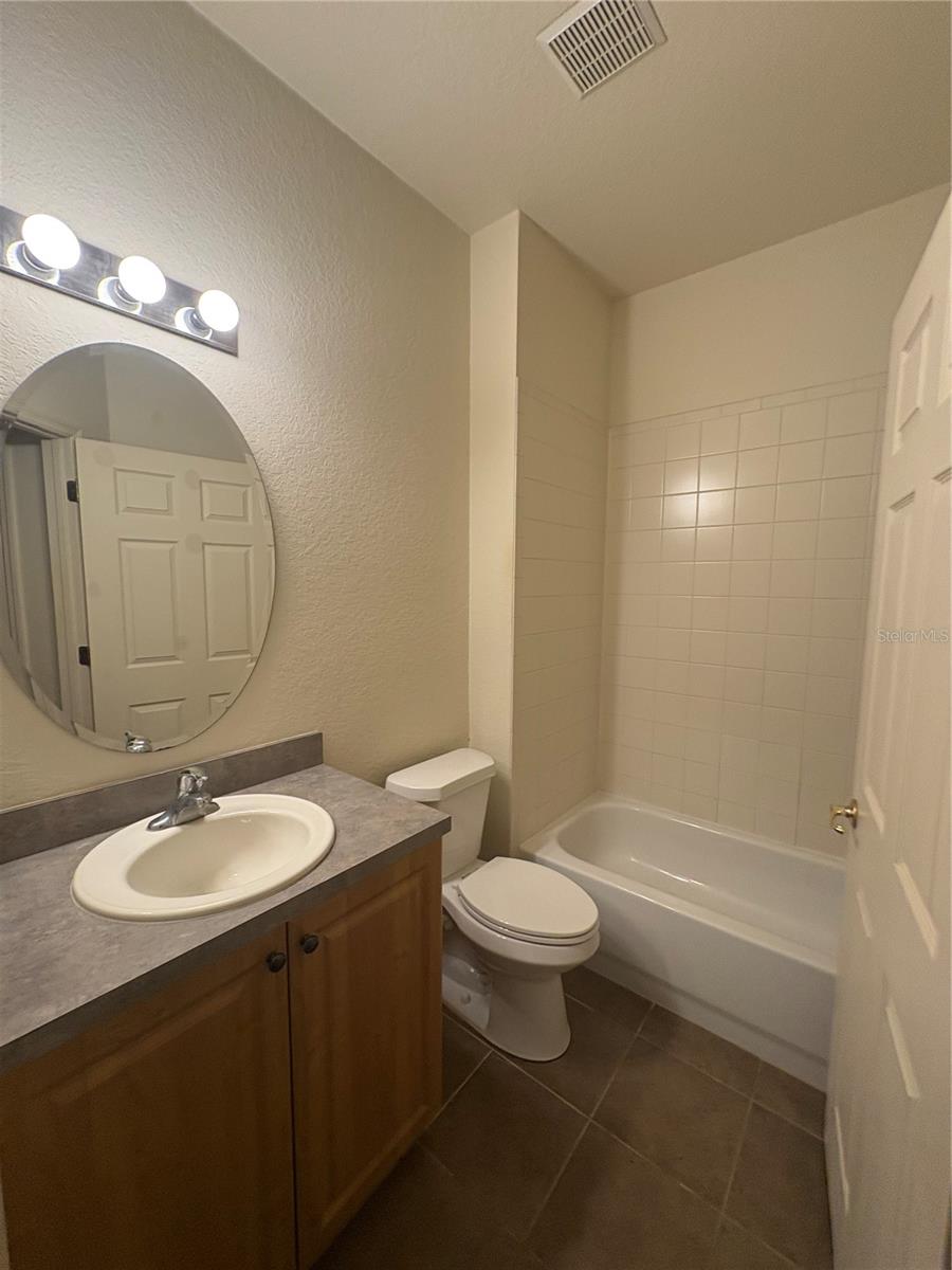 4628 1st Ave E Property Photo 9