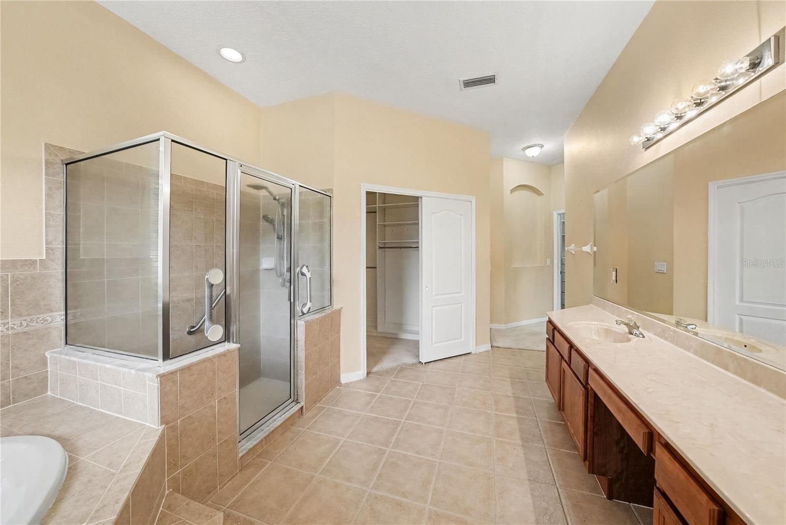 316 Harts Oak Pl Property Photo 16