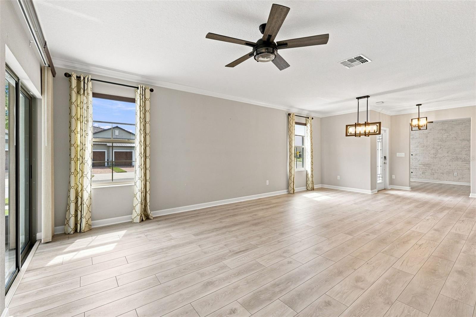 10444 Weldon Cork Way Property Photo 6