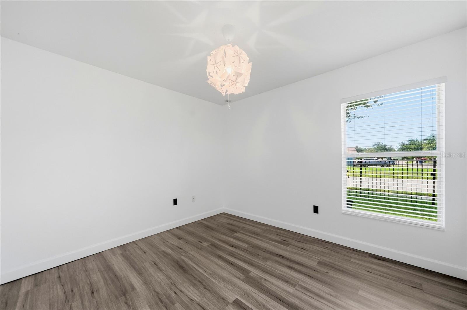 4037 Warwick Hills Dr Property Photo 25