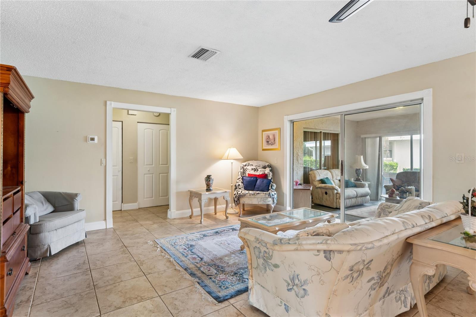 1520 Palmer Ct Property Photo 7