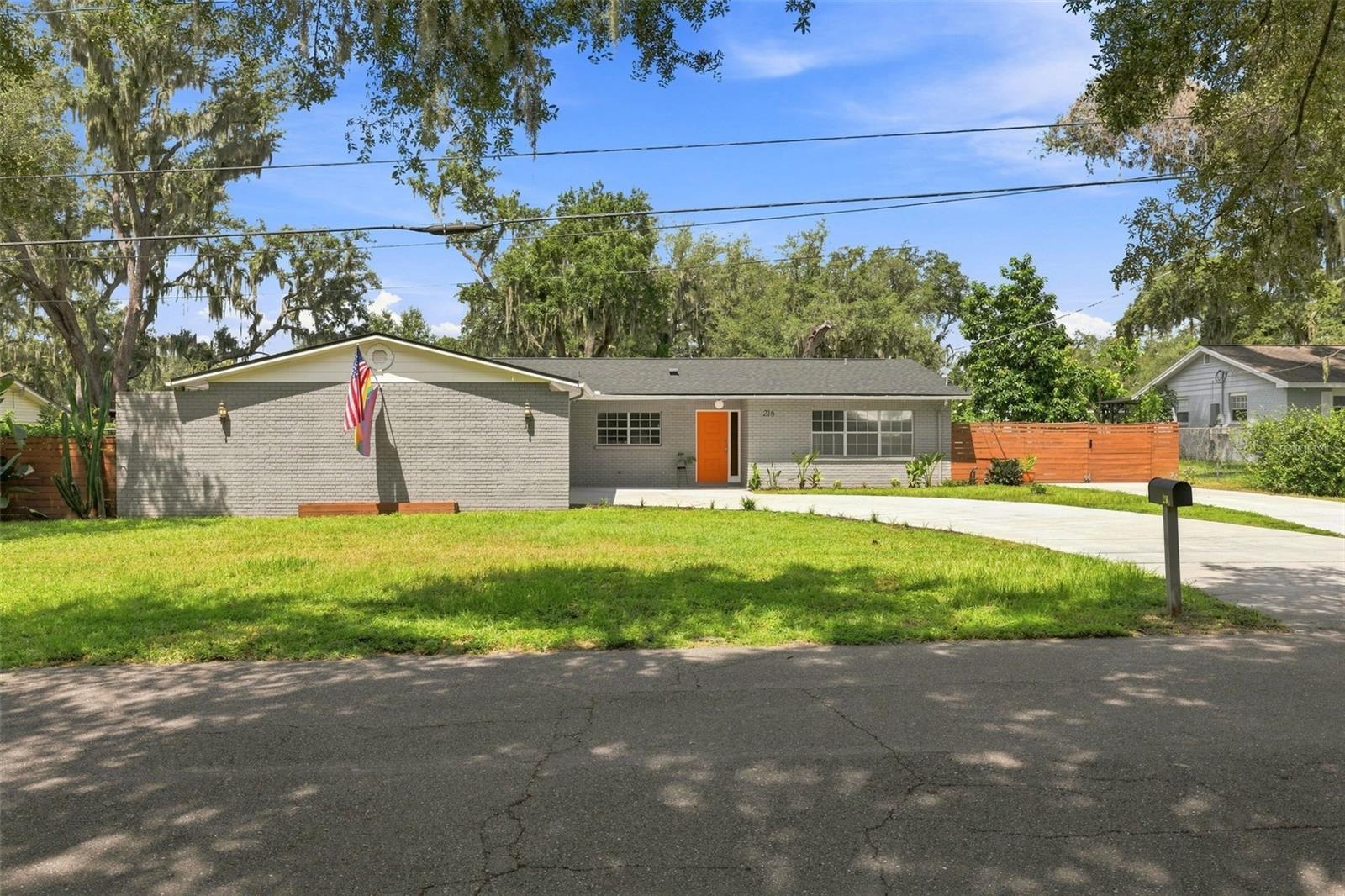 216 Amana Ave Property Photo 1