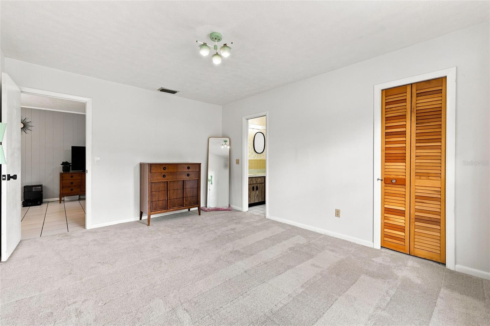 216 Amana Ave Property Photo 15