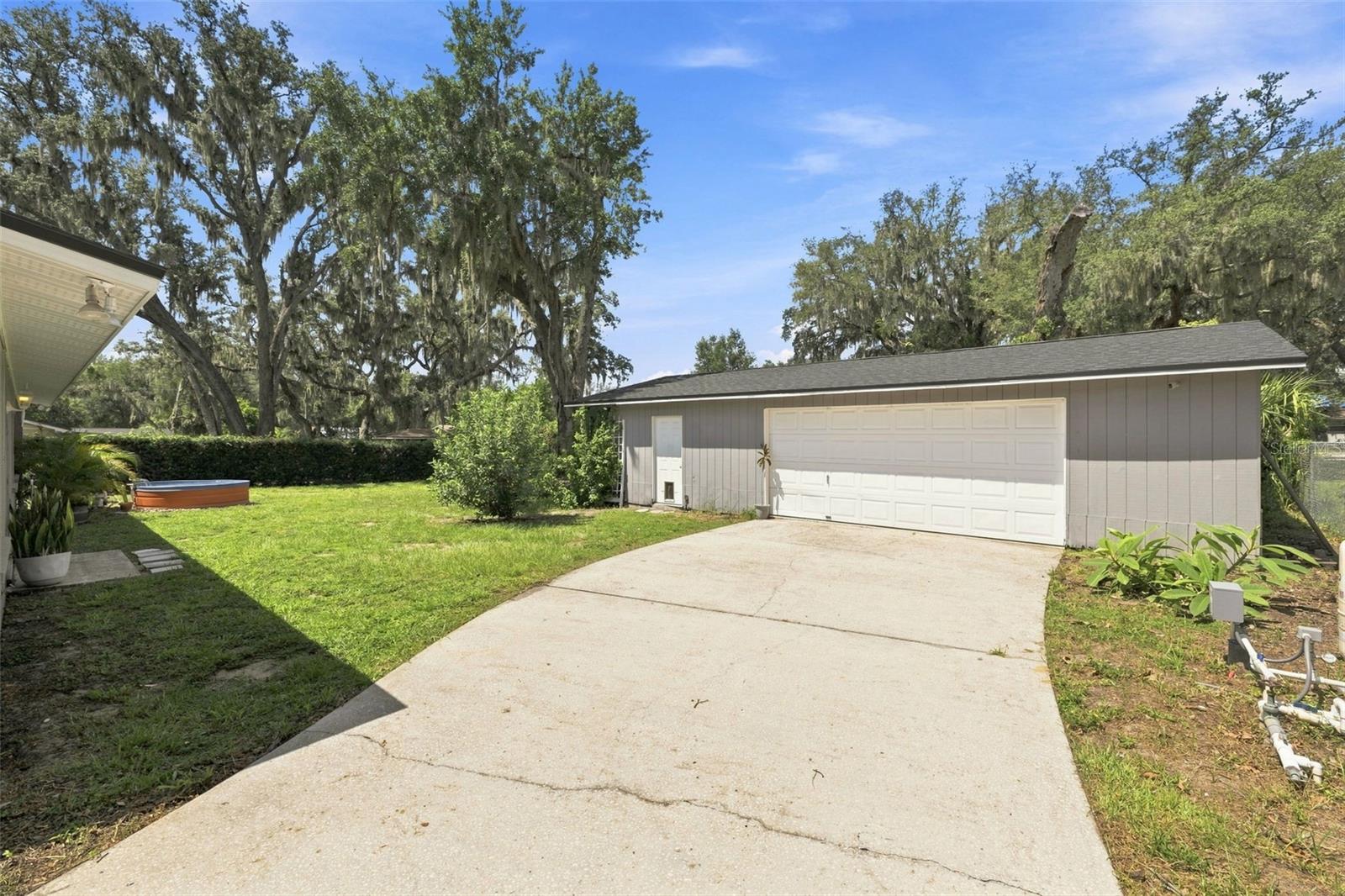 216 Amana Ave Property Photo 35
