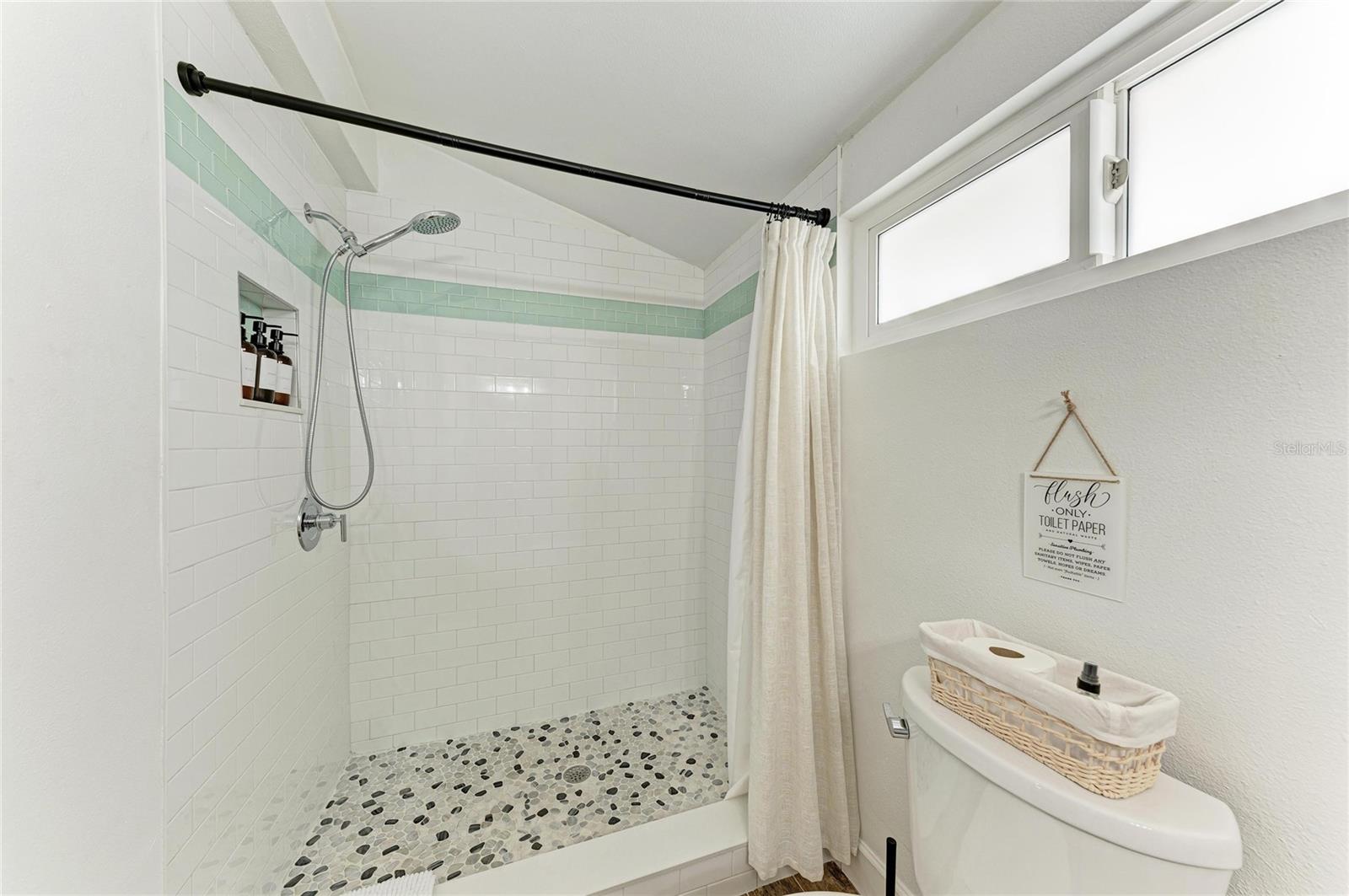 4617 Ardale St Property Photo 19