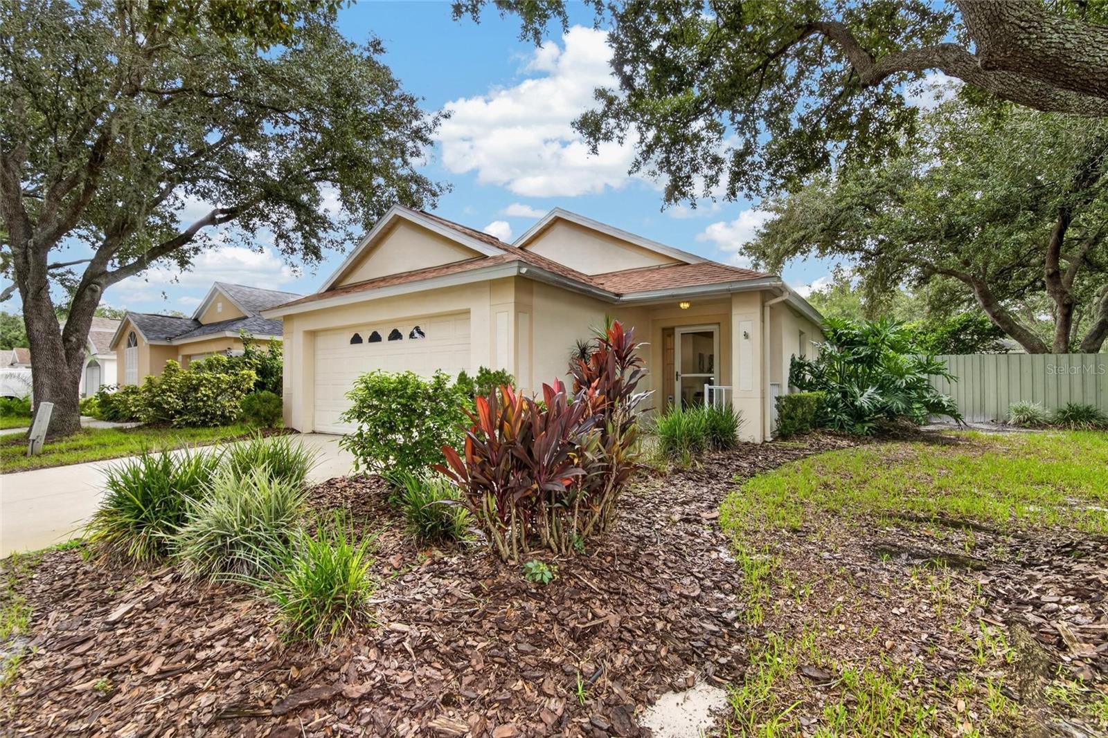 5848 Meadowpark Pl Property Photo 4