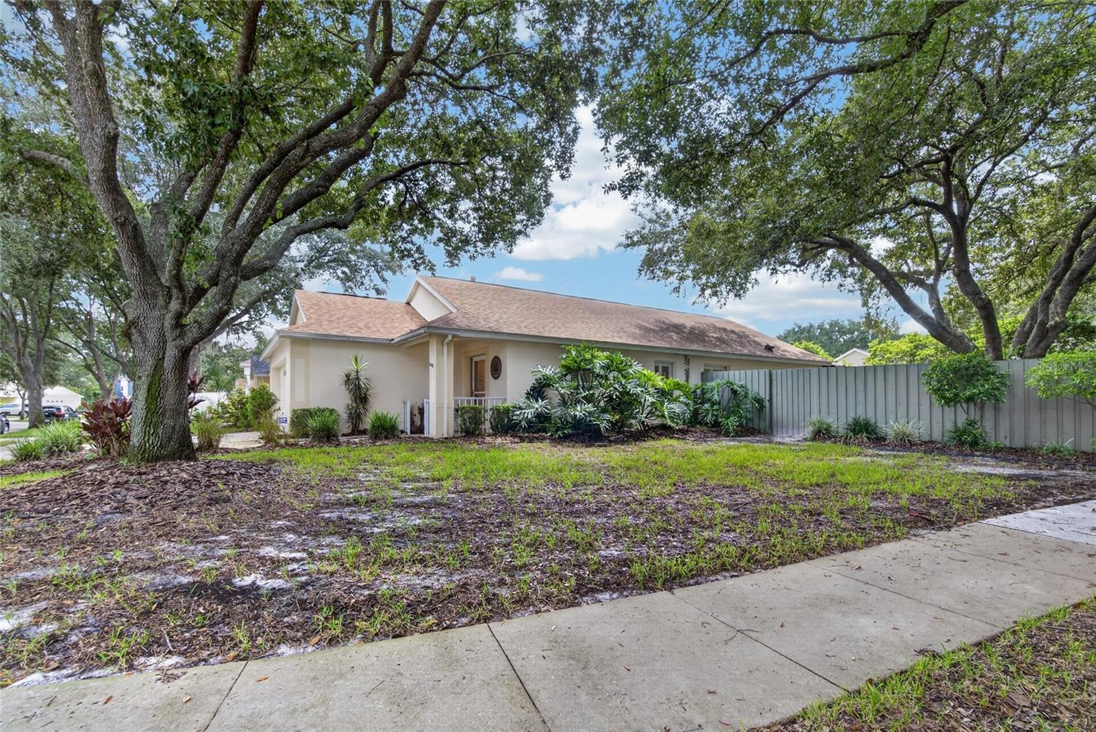 5848 Meadowpark Pl Property Photo 5