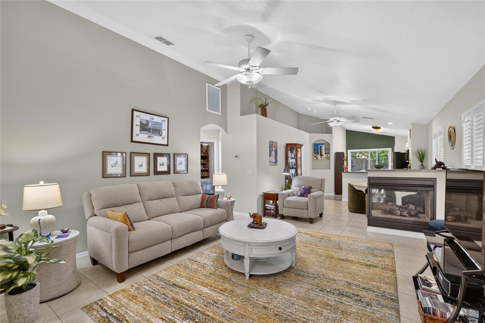 5848 Meadowpark Pl Property Photo 8