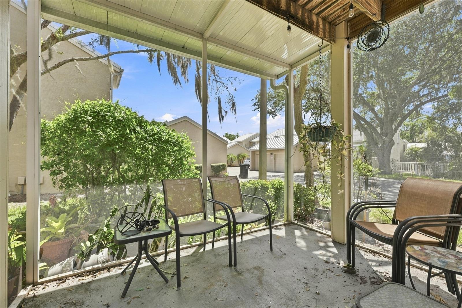 13017 Lorna Pl Property Photo 5