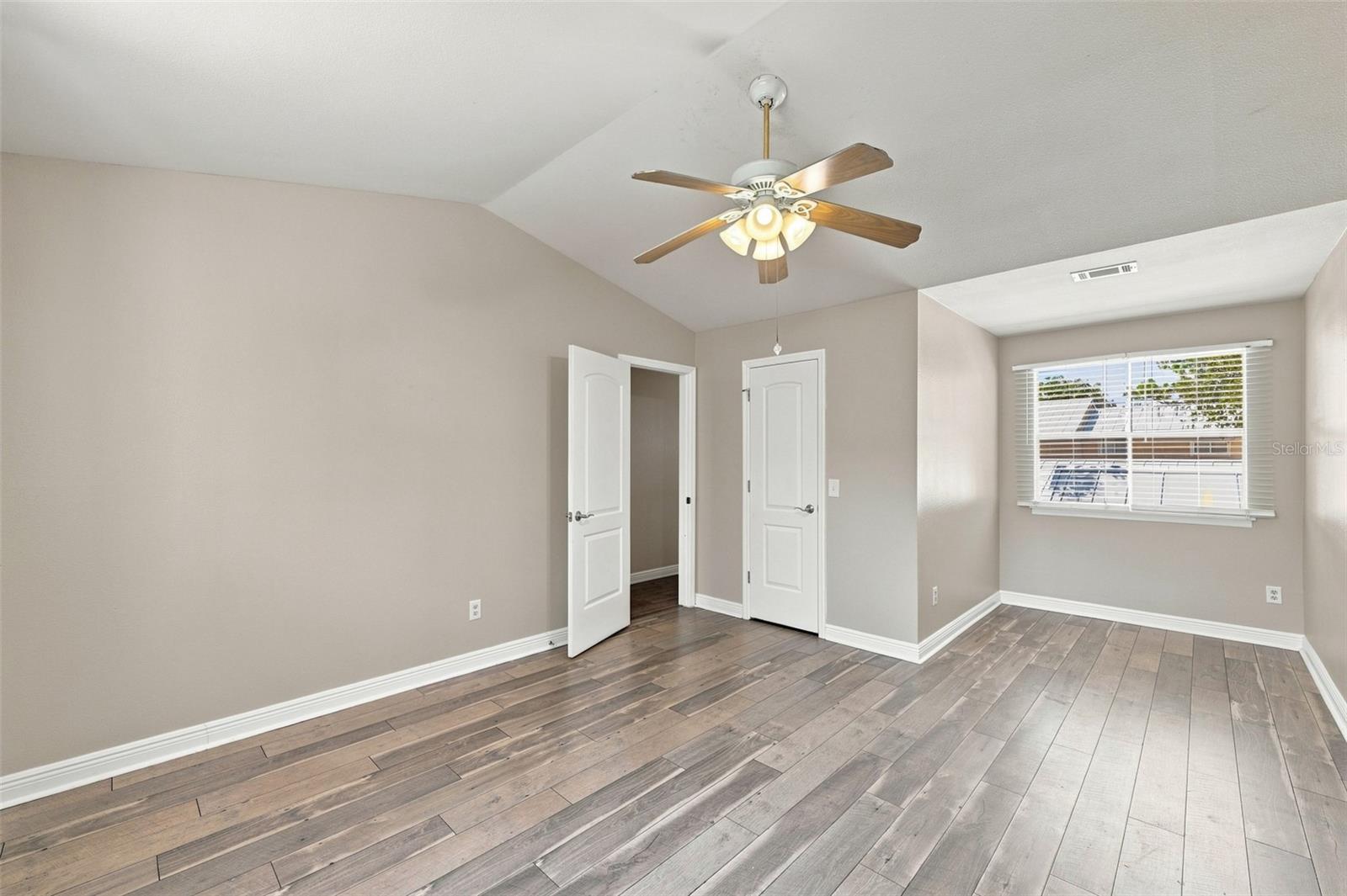 13017 Lorna Pl Property Photo 20